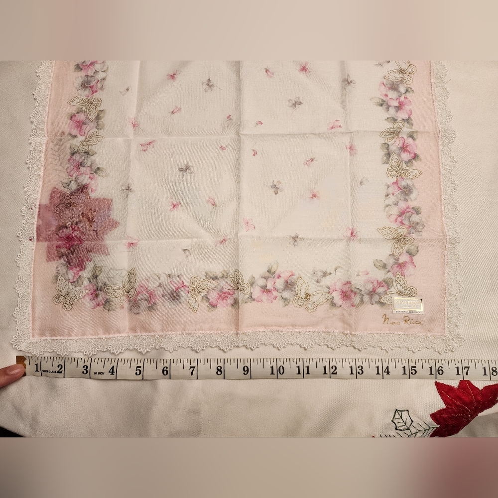 Nina Ricci Pink Floral Lace Handkerchief - NEW WITH STICKER JAPAN Exclusive - Picture 6 of 13